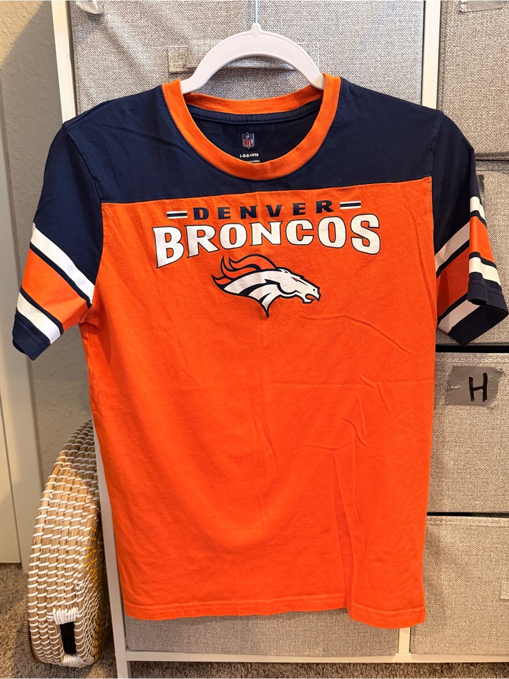 Denver Broncos t shirt